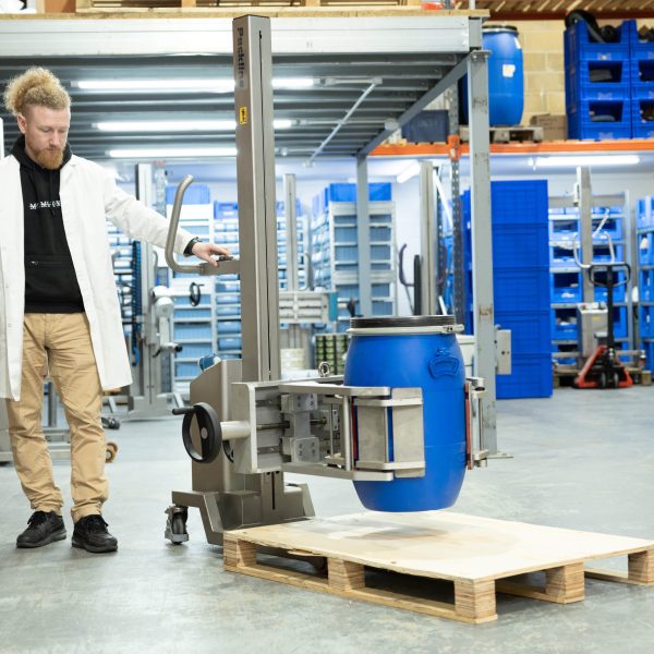 Packline  | Stainless Steel Barrel Lifter 11