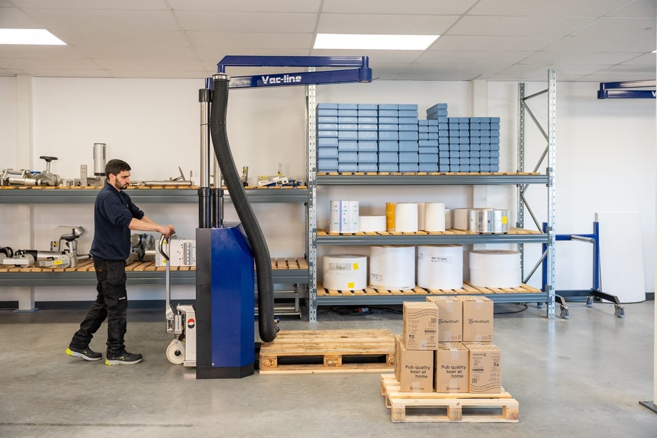 Packline  | How Can Vacuum Lifting Improve Box Handling? 3