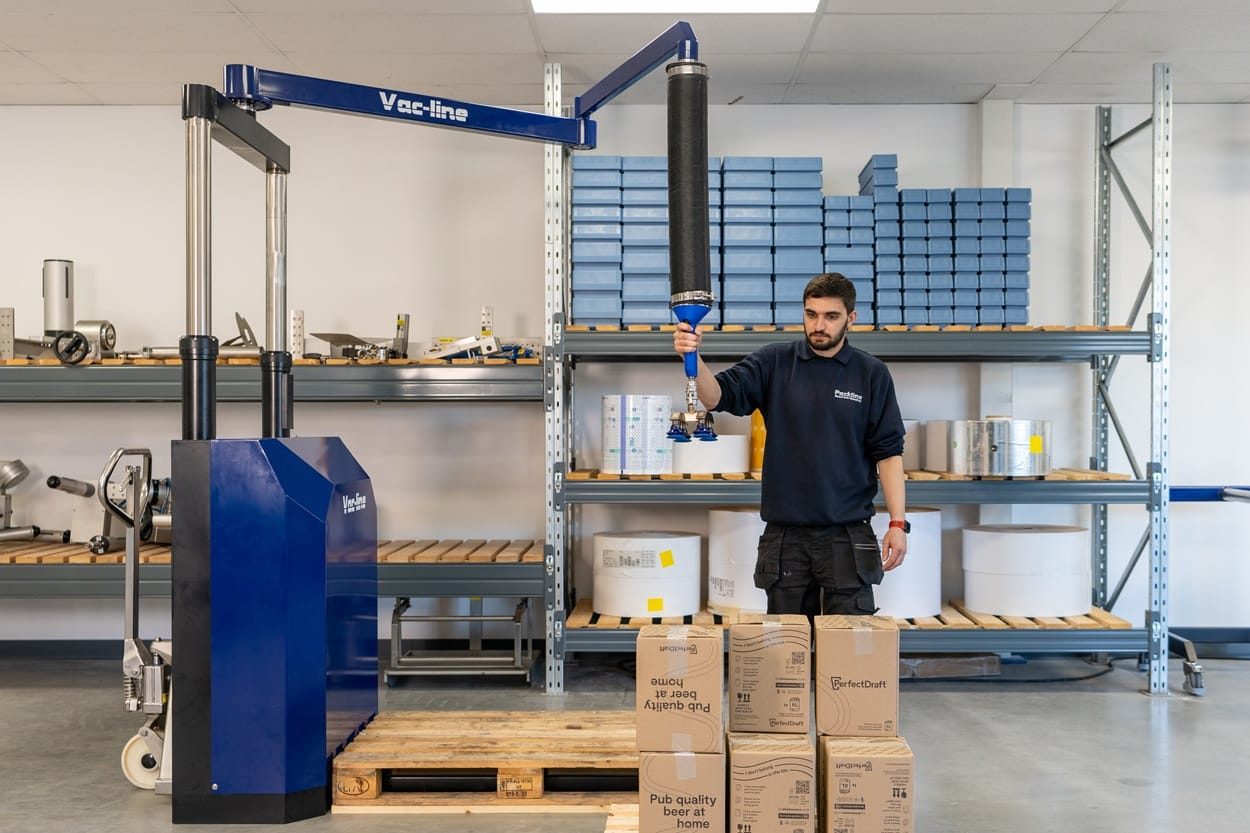 Packline  | How Can Vacuum Lifting Improve Box Handling? 8