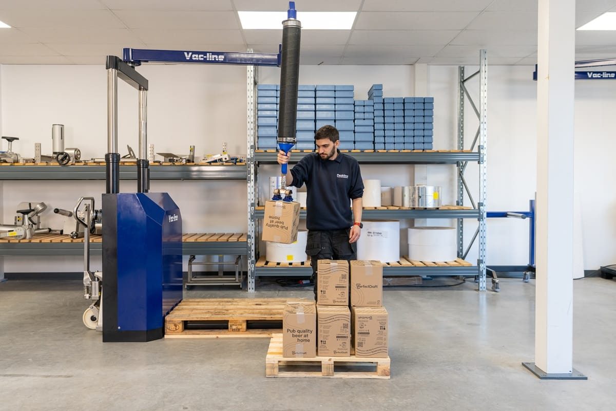 Packline  | How Can Vacuum Lifting Improve Box Handling? 6