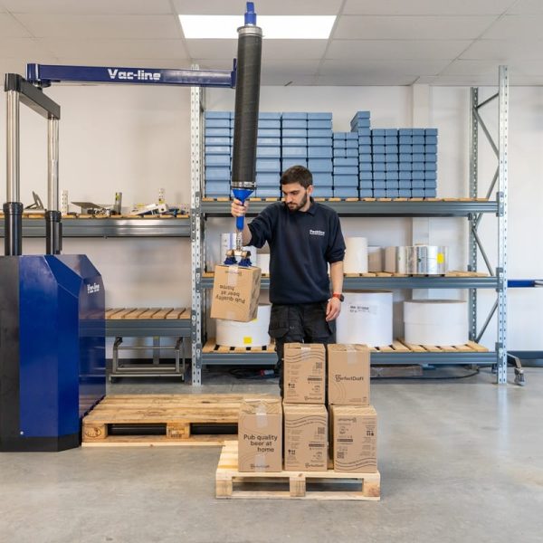 Packline  | ‘Cargo-Lift’ Mobile Vacuum Lifting 8