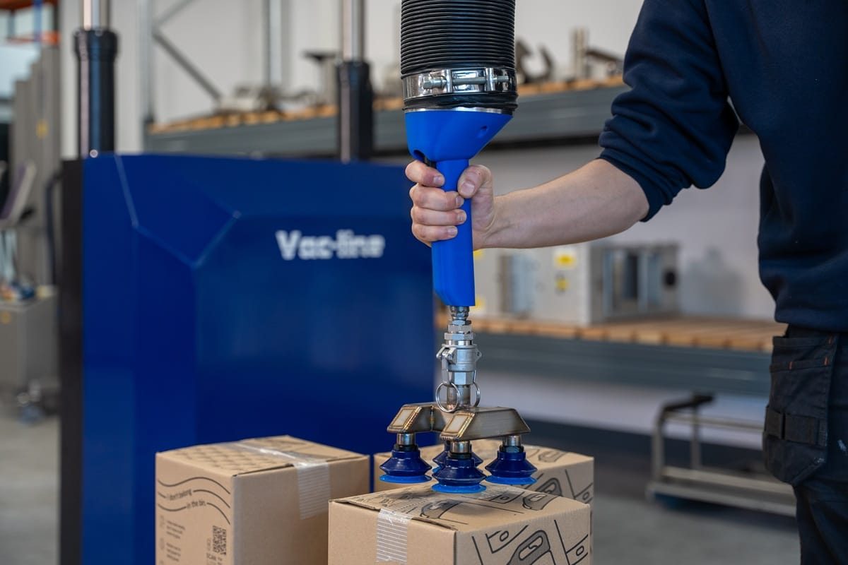 Packline  | How Can Vacuum Lifting Improve Box Handling? 4