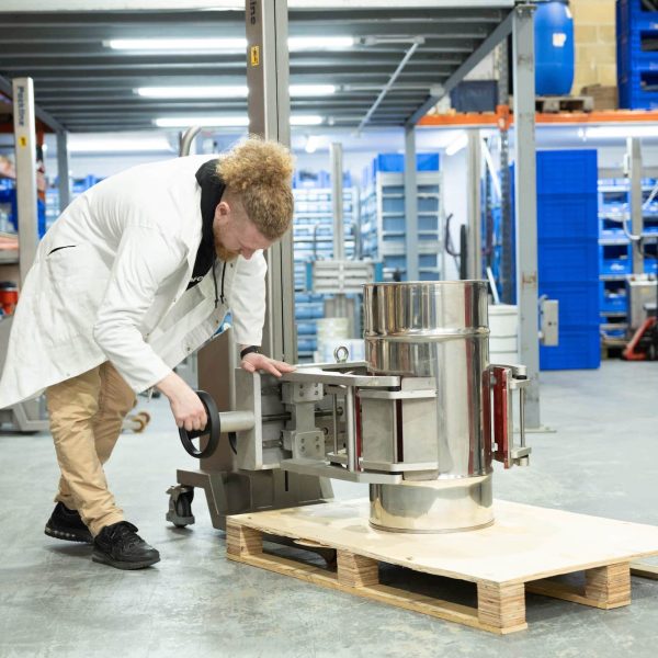 Packline  | Drum Handling Clamp Attachment – Geared Rotation 11