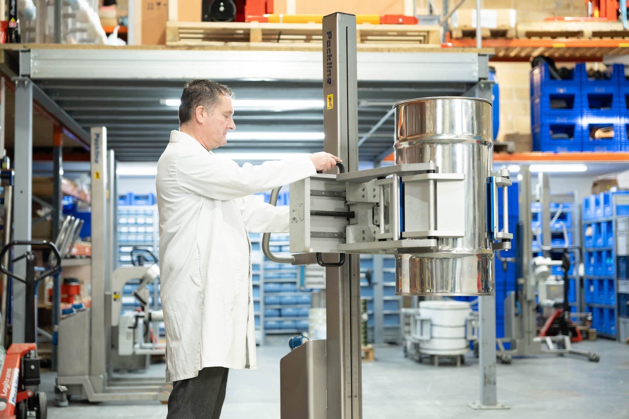 Packline  | What are the key technical considerations for stainless steel drum lifting equipment? 3