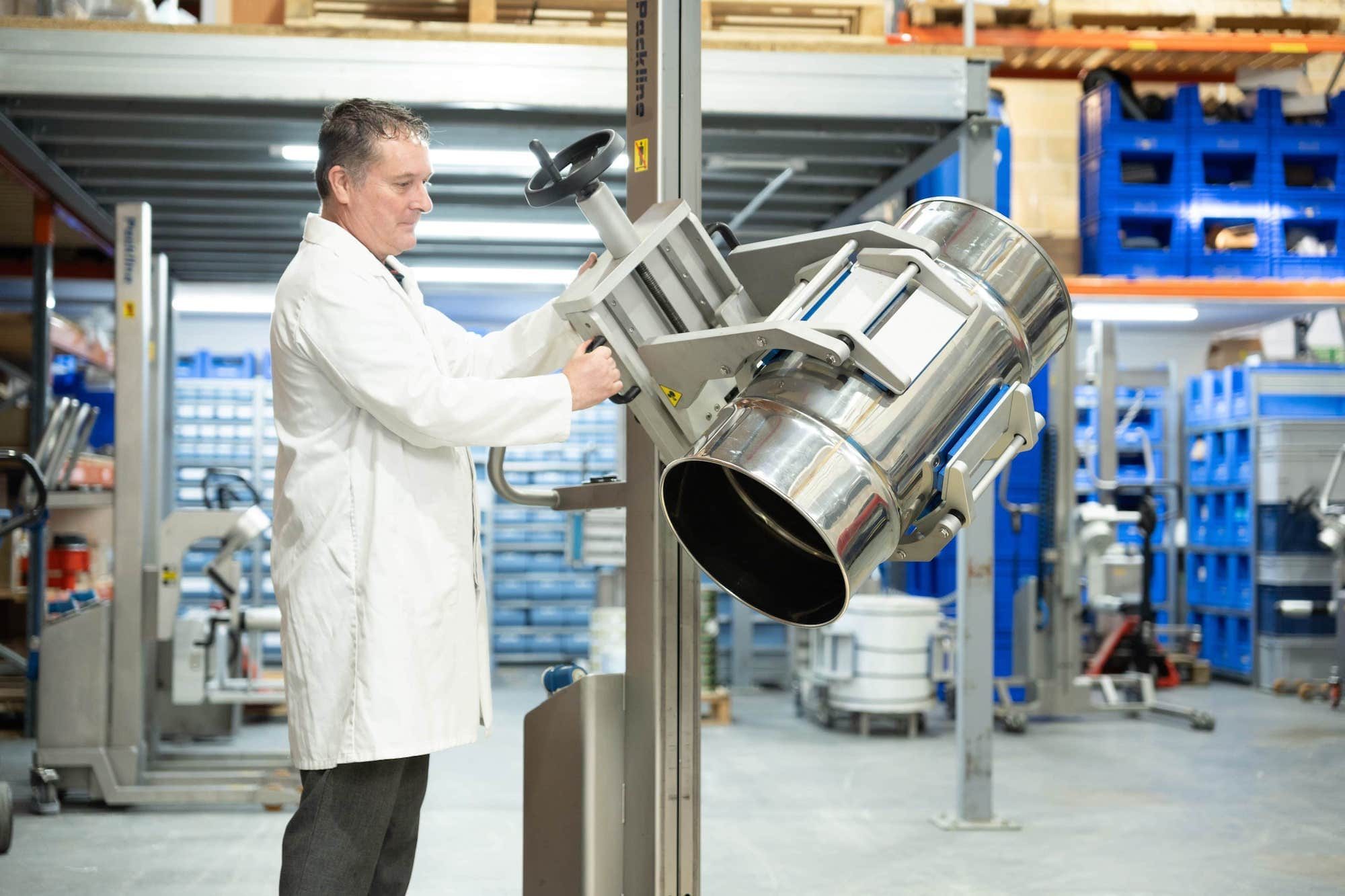 Packline  | What are the key technical considerations for stainless steel drum lifting equipment? 8