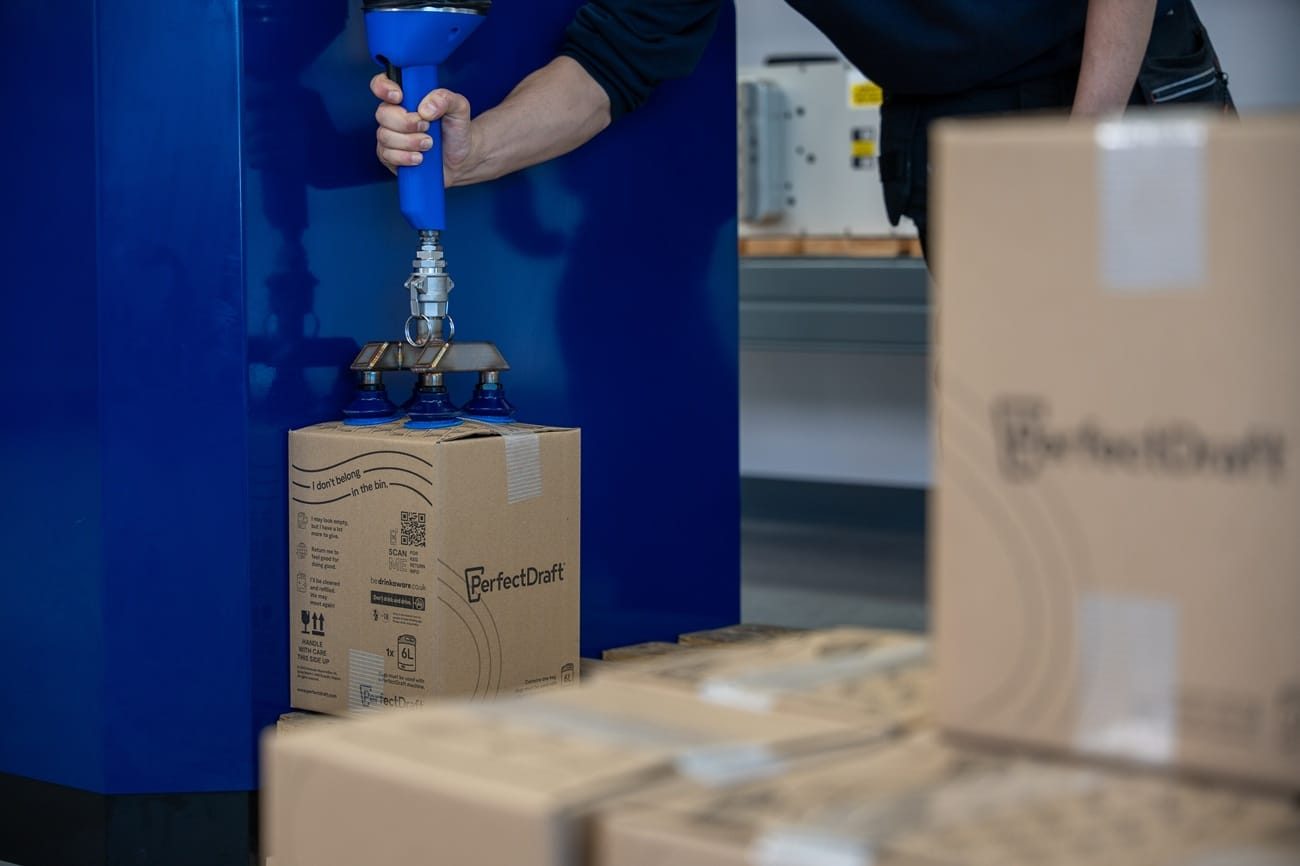 Packline  | How Can Vacuum Lifting Improve Box Handling? 1