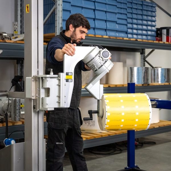 Packline  | Roll Handling – Hinged Vertical Spindle Attachment 8