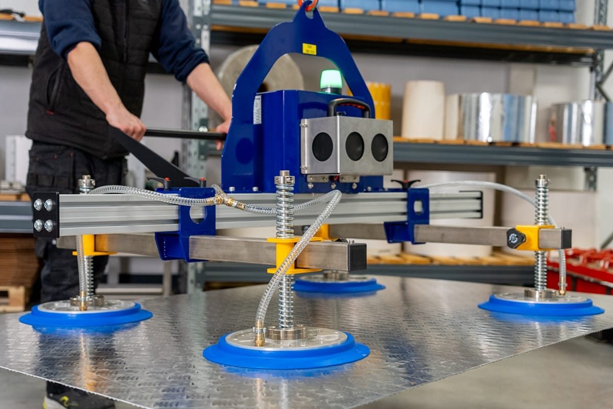 Packline  | Bespoke Vacuum Lifting Solution for Sheet Metal Handling 3