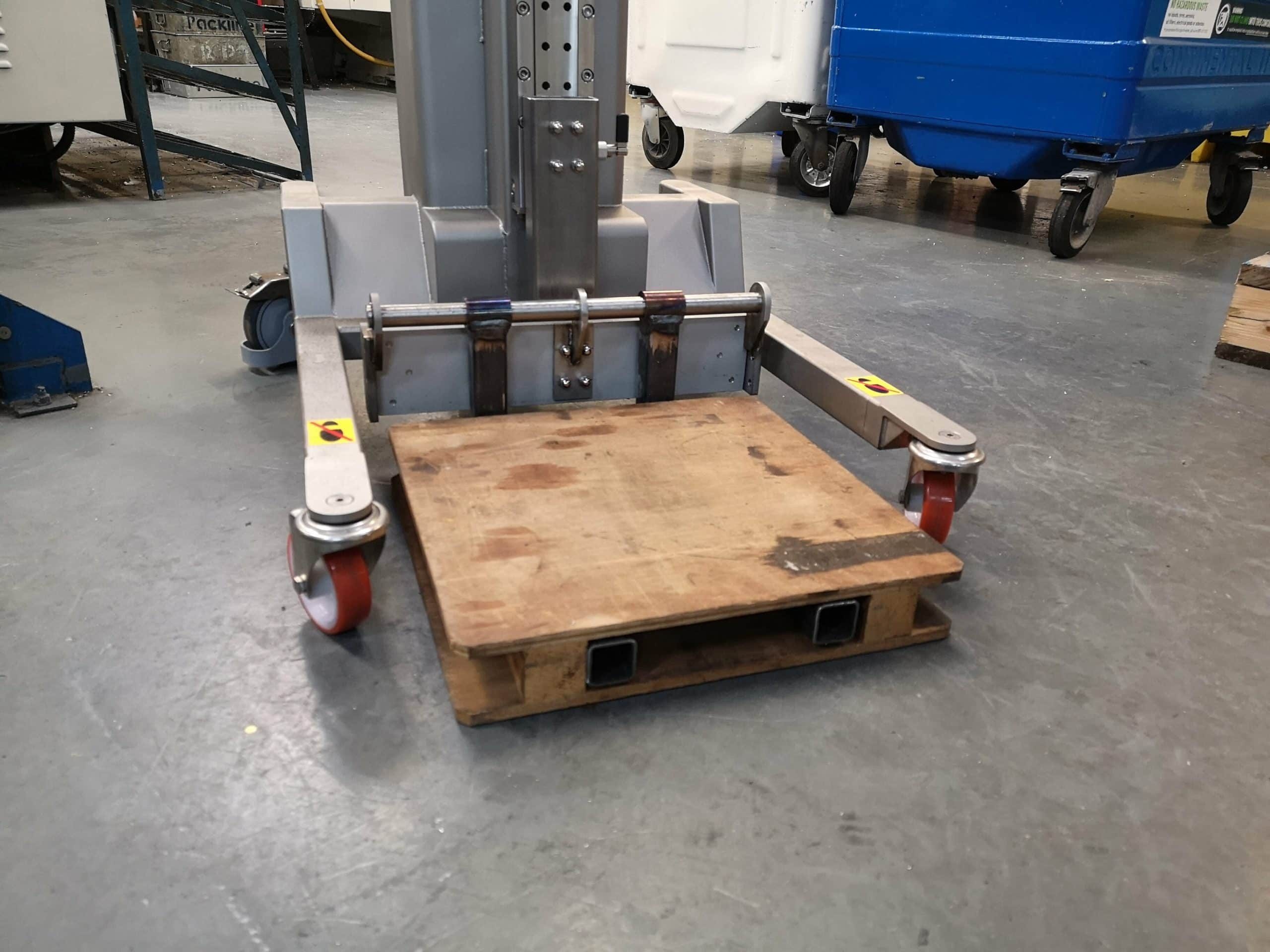 Packline  | Fork Attachment for Lifting Racking Pallets 1