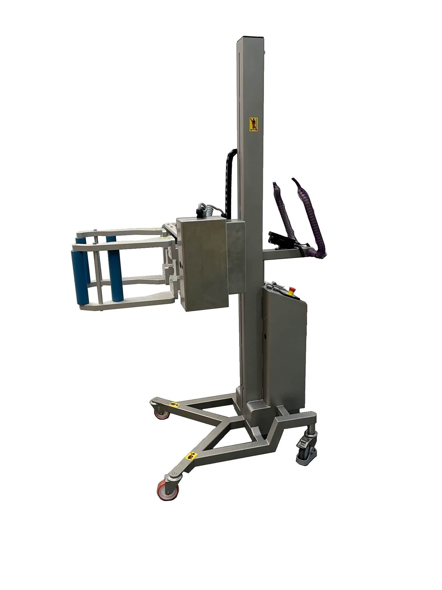 Packline  | Roll Clamp Attachment – Powered Clamping and Rotation, X-Frame Design 5
