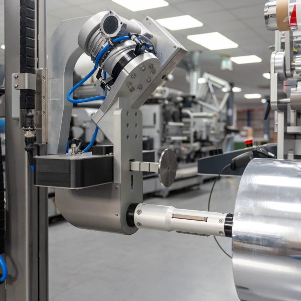 Packline  | Roll Lifter with Powered Ejection 10