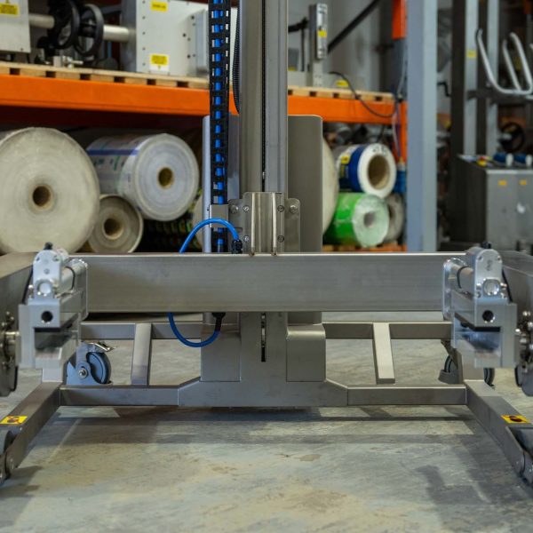 Packline  | Eurobin or Tote Bin Lifter 1