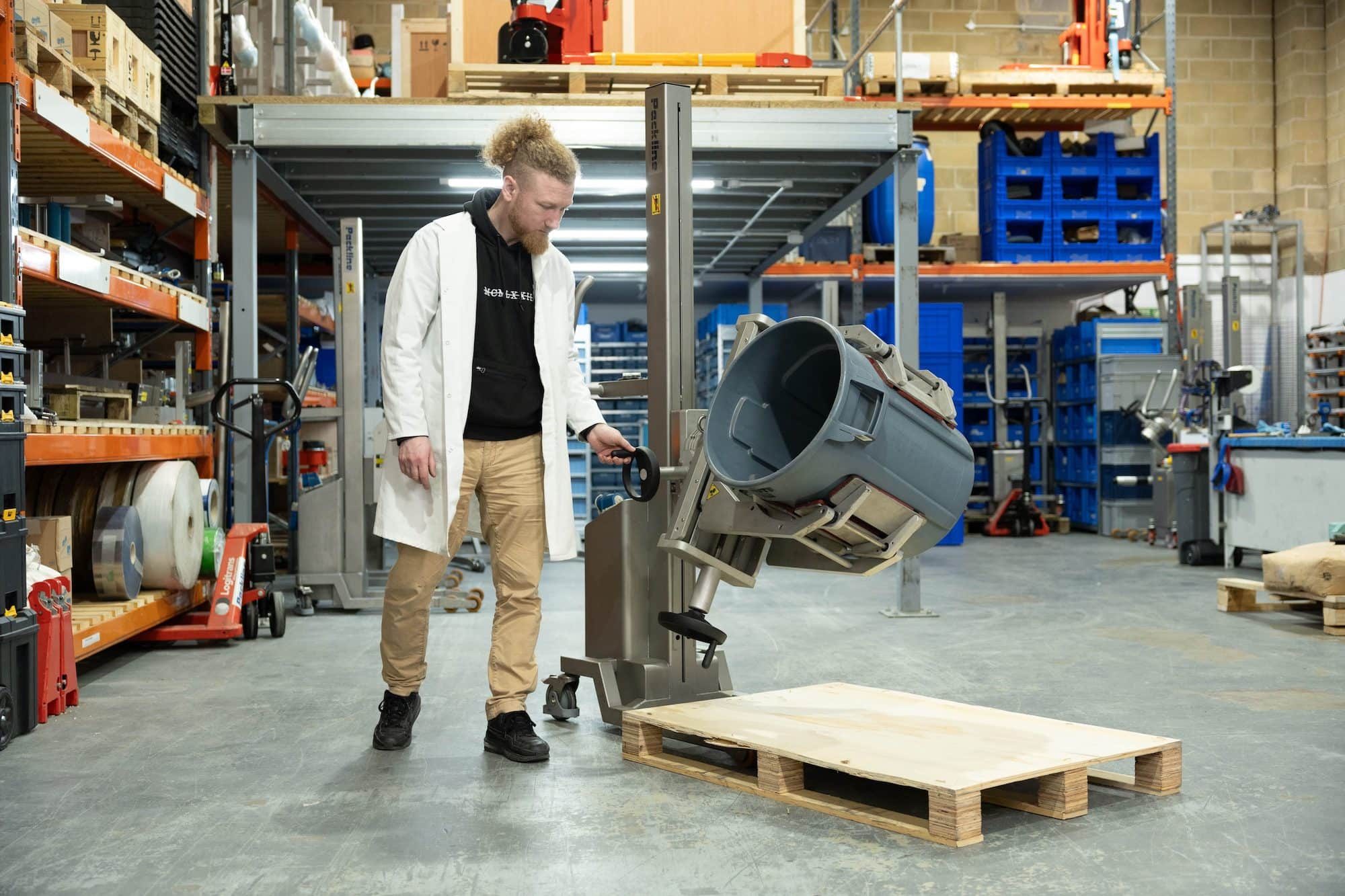 Packline  | What are the key technical considerations for stainless steel drum lifting equipment? 6