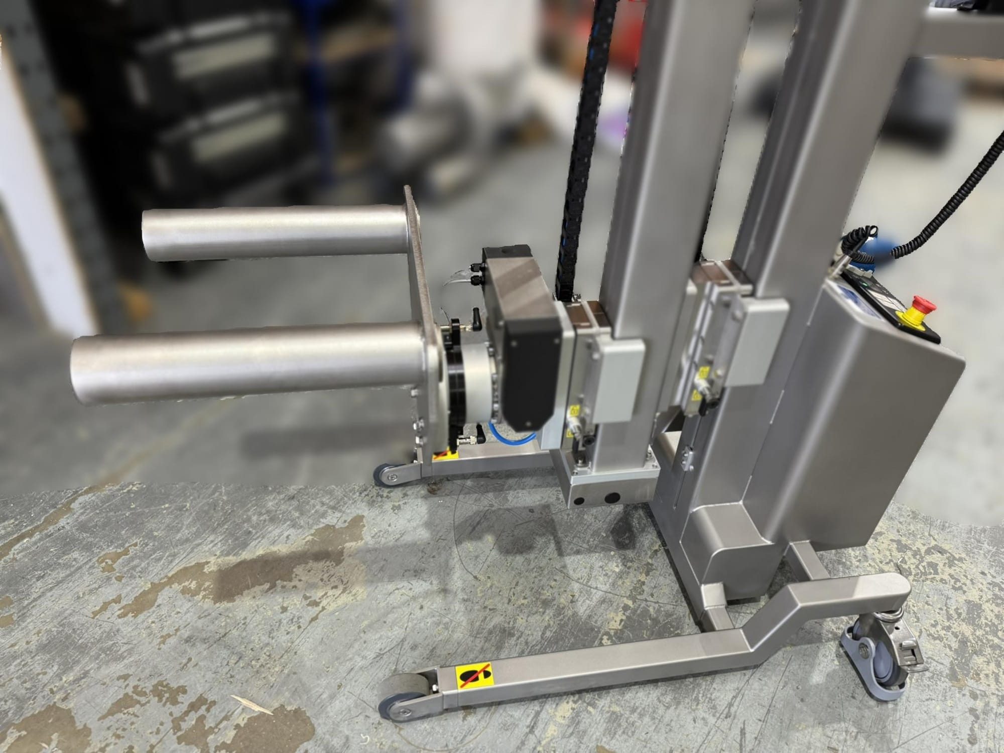 Packline  | Lifting Stainless Vessels to Height for emptying contents into a Hopper 0